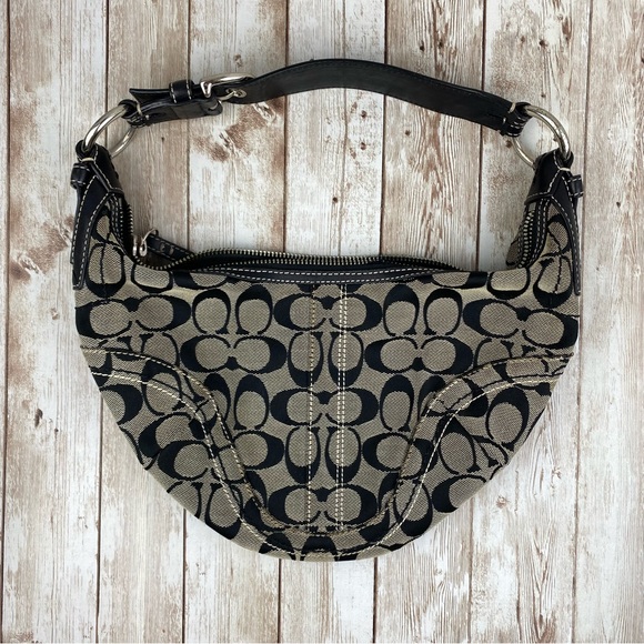 Coach Handbags - COACH Small Signature Classic Hobo Shoulder Bag
